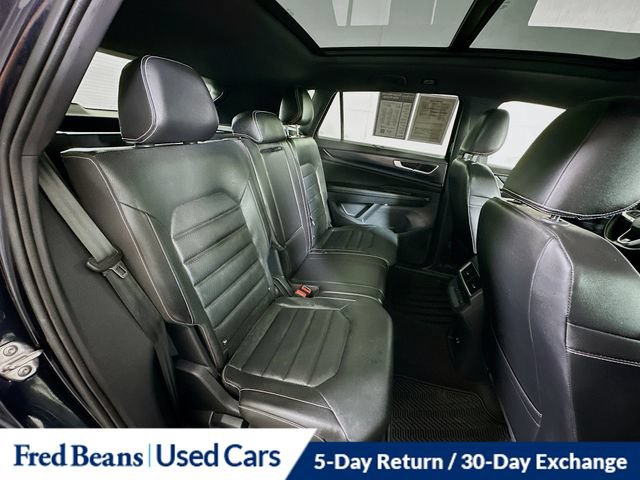 Used 2024 Volkswagen Atlas Cross Sport SEL R-Line AWD/4WD image 33