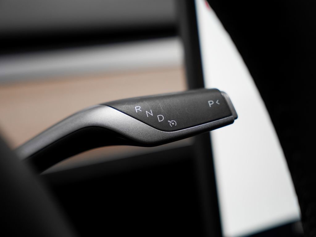 Used 2023 Tesla Model 3 Performance image 17