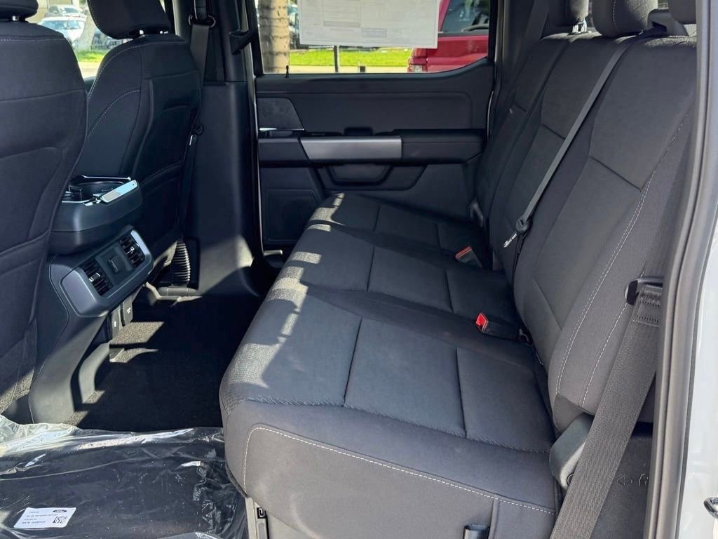 Certified 2025 Ford F150 XLT image 31