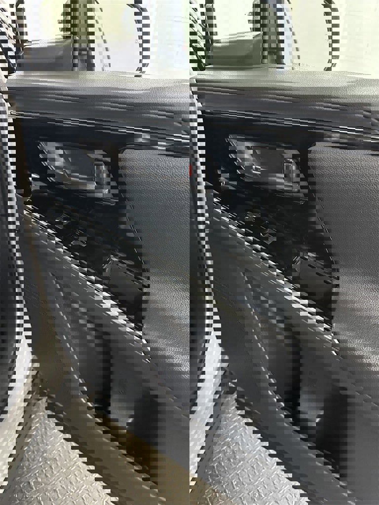 Used 2023 Toyota bZ4X Limited image 37