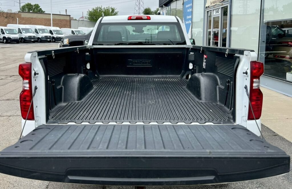 Used 2025 Chevrolet Silverado 1500 W/T RWD image 8