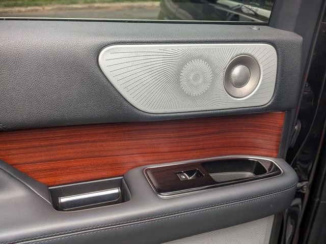 Certified 2023 Lincoln Navigator L Reserve AWD/4WD image 28