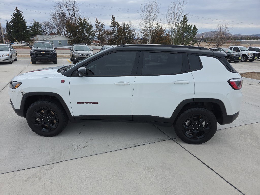 Used 2023 Jeep Compass Trailhawk w/ Sun and Sound Group AWD/4WD image 8