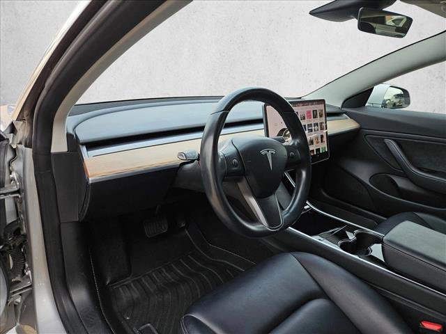 Used 2018 Tesla Model 3 Long Range image 11