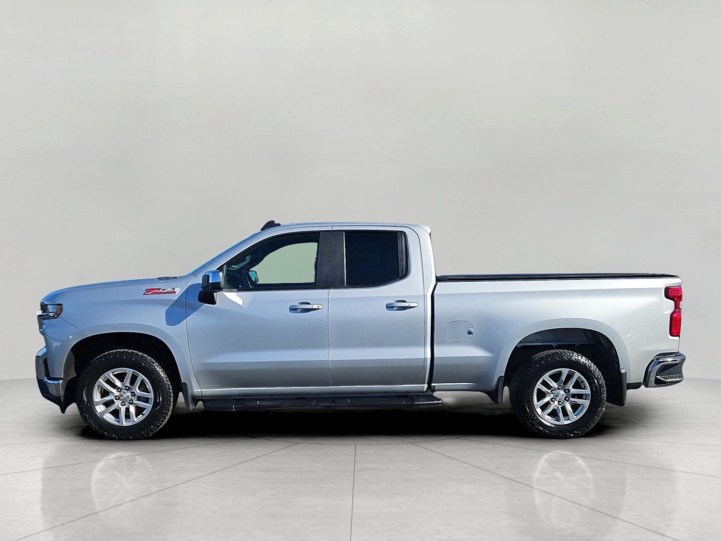 Used 2019 Chevrolet Silverado 1500 LT w/ All-Star Edition AWD/4WD image 4