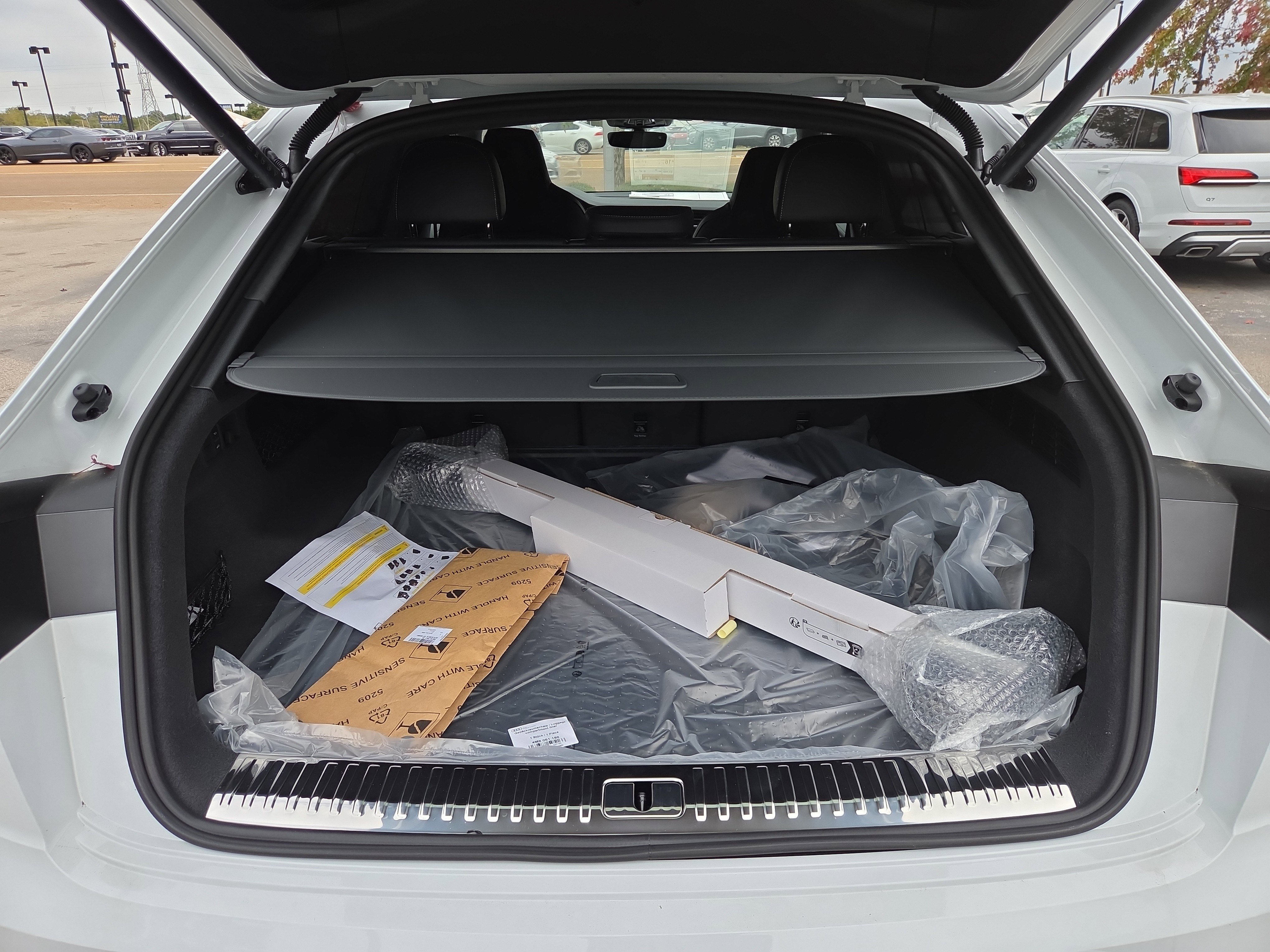 New 2026 Audi SQ8 Prestige image 8