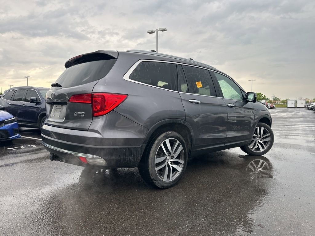 Used 2018 Honda Pilot Touring image 13