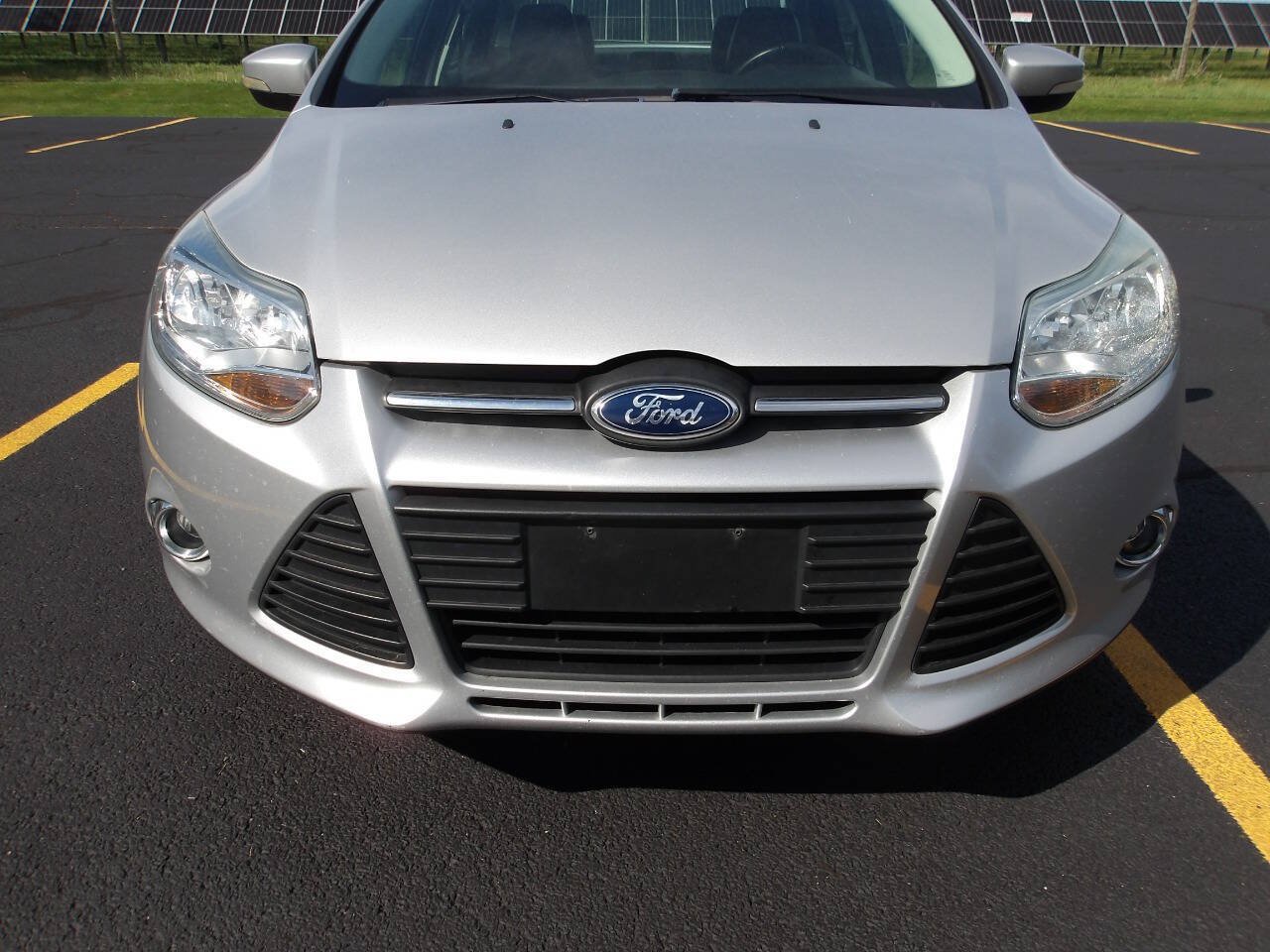 Used 2014 Ford Focus SE w/ Equipment Group 201A FWD image 28