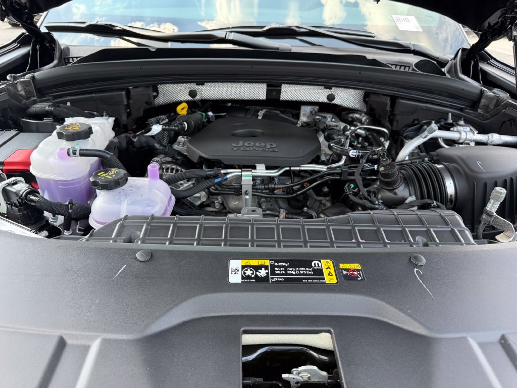 New 2026 Jeep Grand Cherokee Altitude RWD image 17