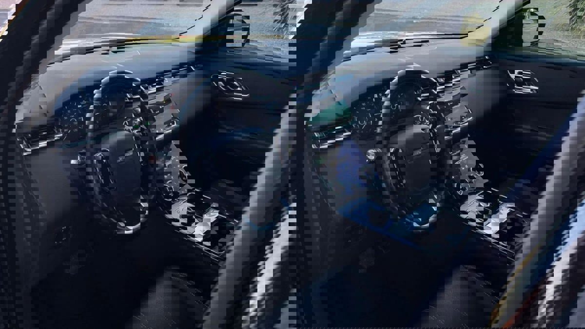 Used 2019 Land Rover Range Rover Velar S image 38