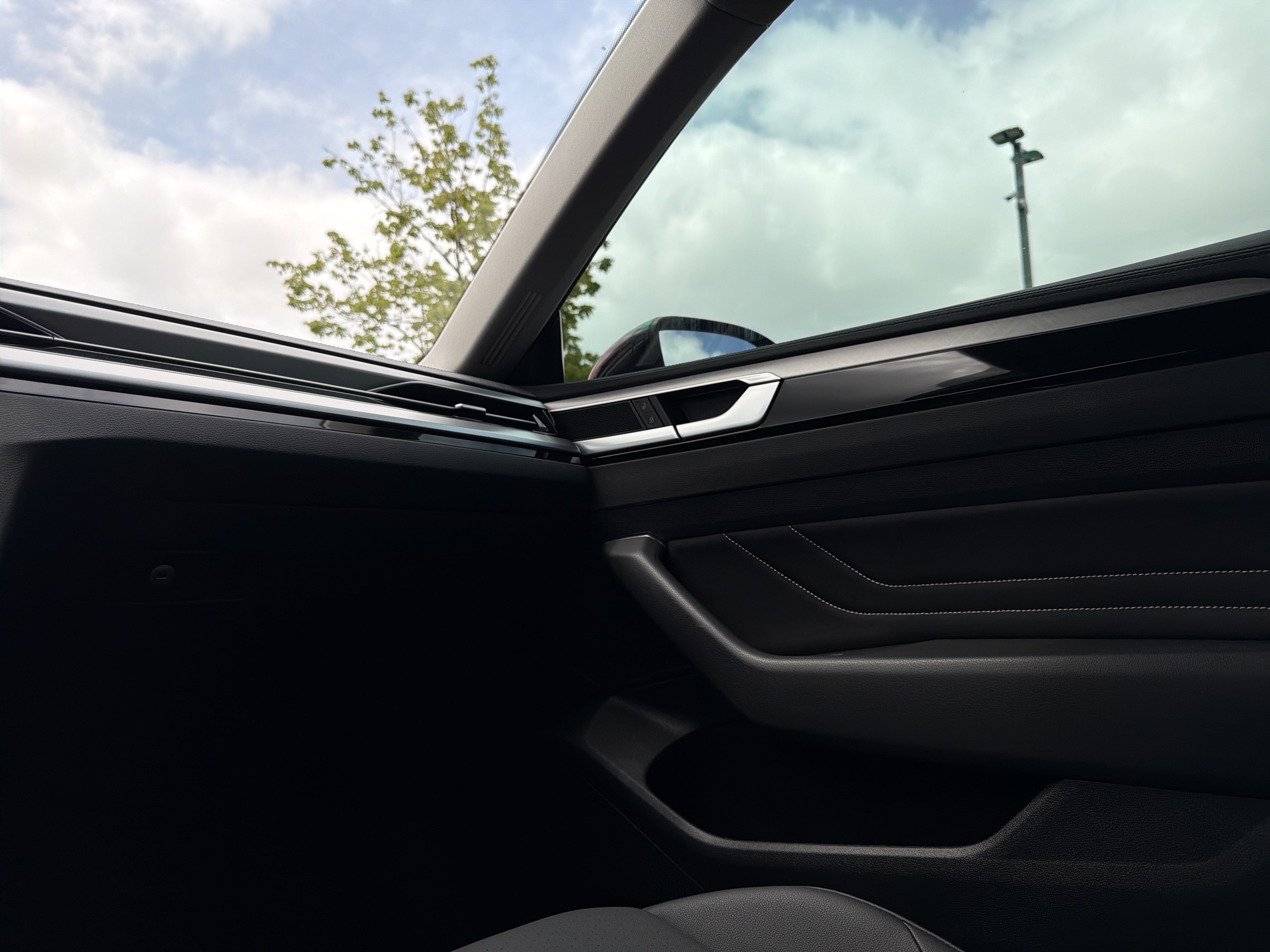 Used 2021 Volkswagen Arteon SE FWD image 59