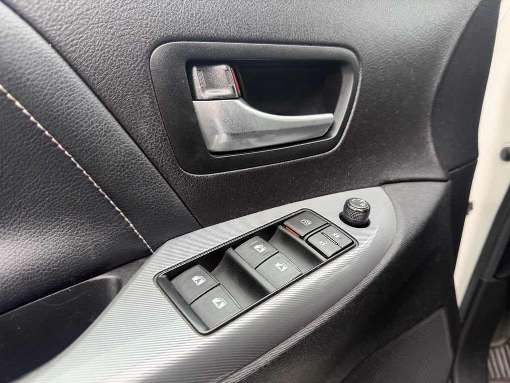 Used 2017 Toyota Sienna SE FWD image 19