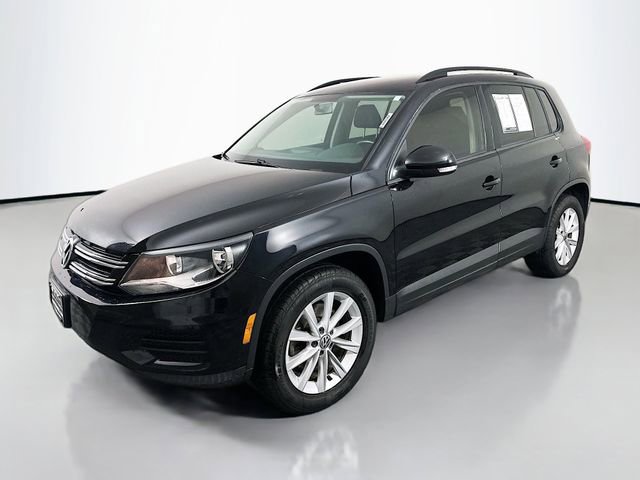 Used 2017 Volkswagen Tiguan Limited w/ Premium Package image 3