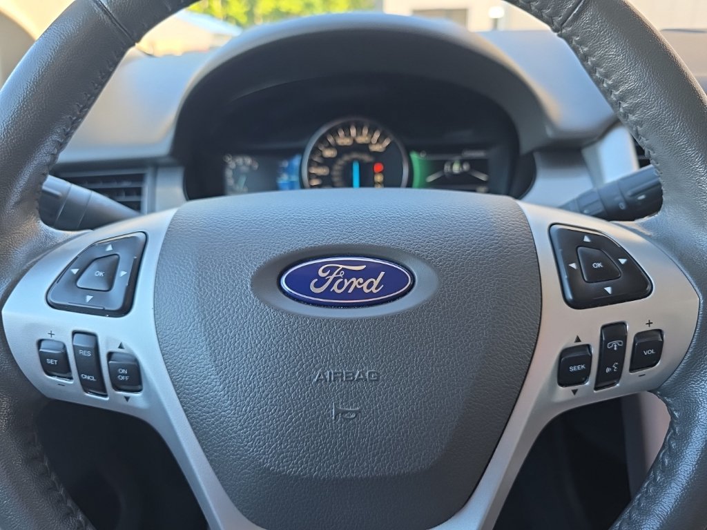 Used 2014 Ford Edge SEL w/ Equipment Group 205A AWD/4WD image 16