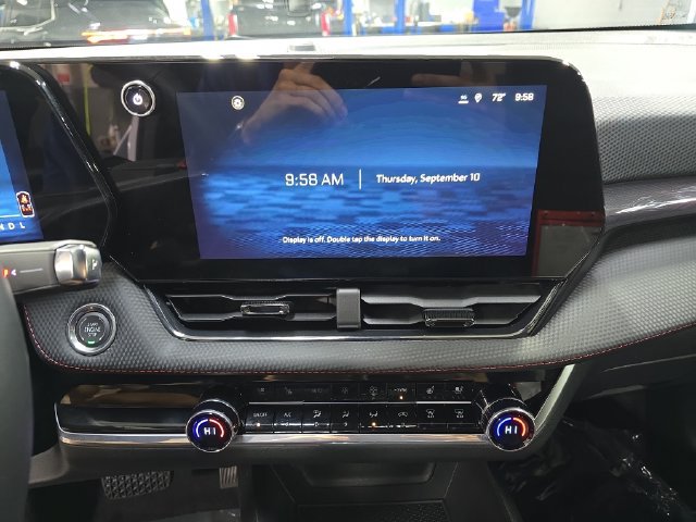 New 2026 Chevrolet Equinox RS w/ Convenience Package III FWD image 23