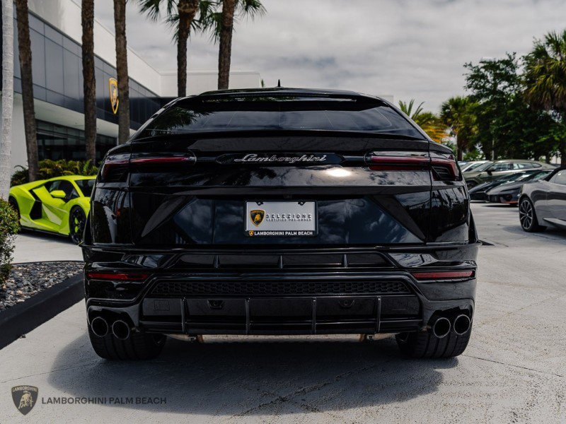 Used 2024 Lamborghini Urus S image 5
