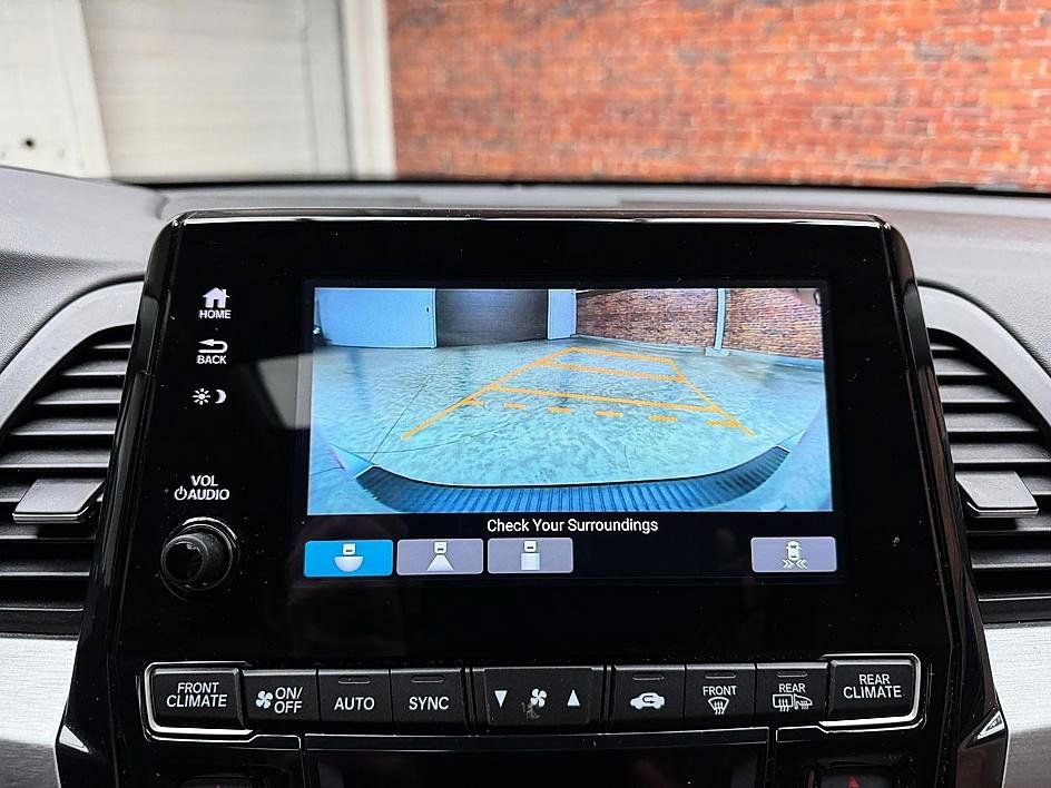 Used 2023 Honda Odyssey EX-L image 6