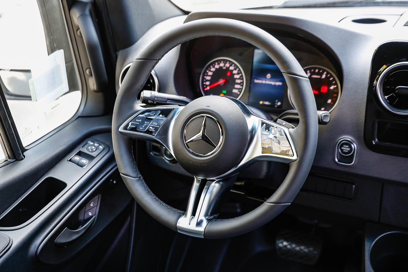 New 2026 Mercedes-Benz Sprinter 2500 image 13