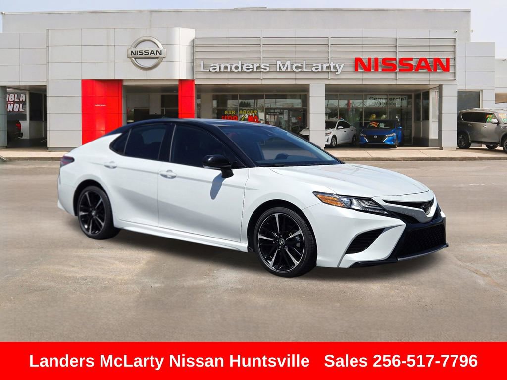 Used 2019 Toyota Camry XSE FWD image 1