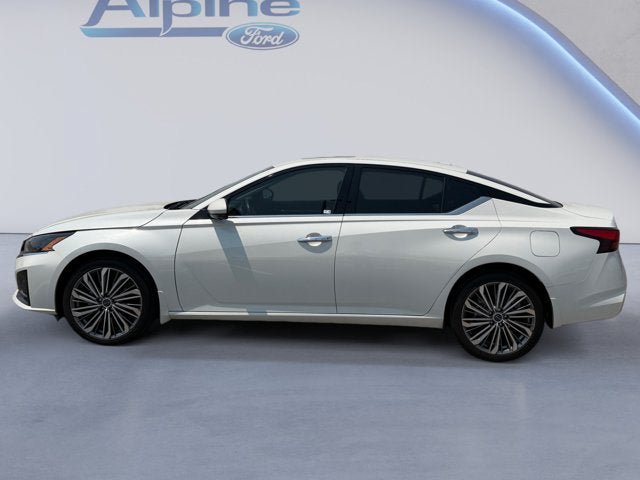 Used 2023 Nissan Altima 2.5 SL AWD/4WD image 2