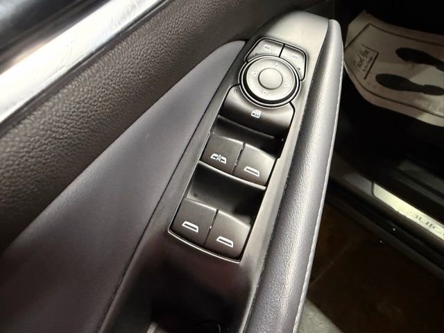 Used 2023 Buick Enclave Essence w/ Experience Buick Package AWD/4WD image 13