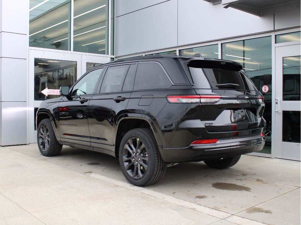 New 2026 Jeep Grand Cherokee Limited Reserve AWD/4WD image 6
