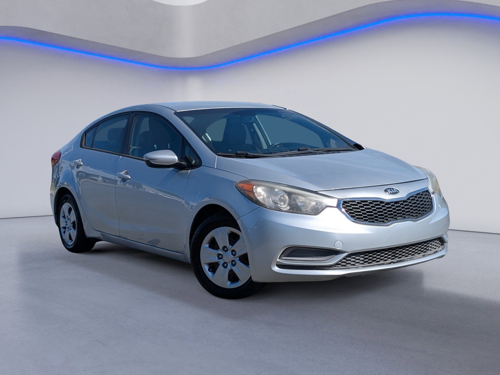 Used 2016 Kia Forte LX image 3