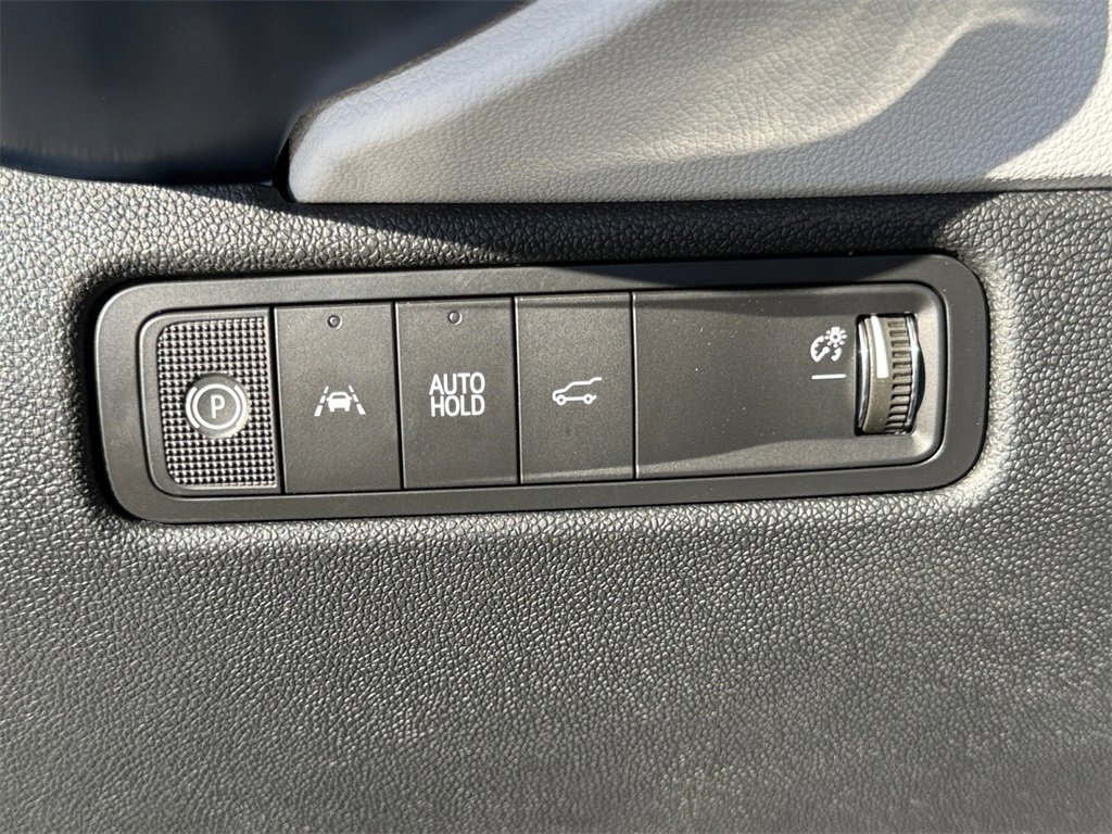 New 2026 Chevrolet Equinox EV LT image 18