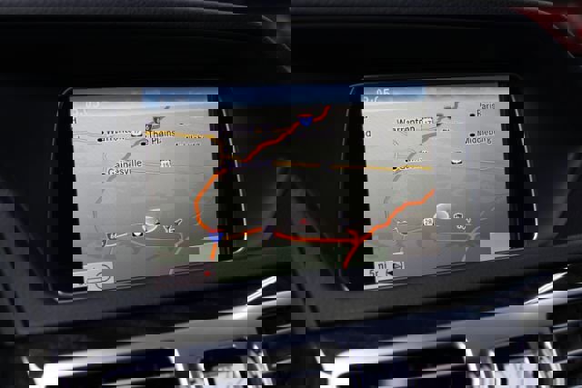 Used 2015 Mercedes-Benz E 350 4MATIC w/ Parking Assist Package image 17