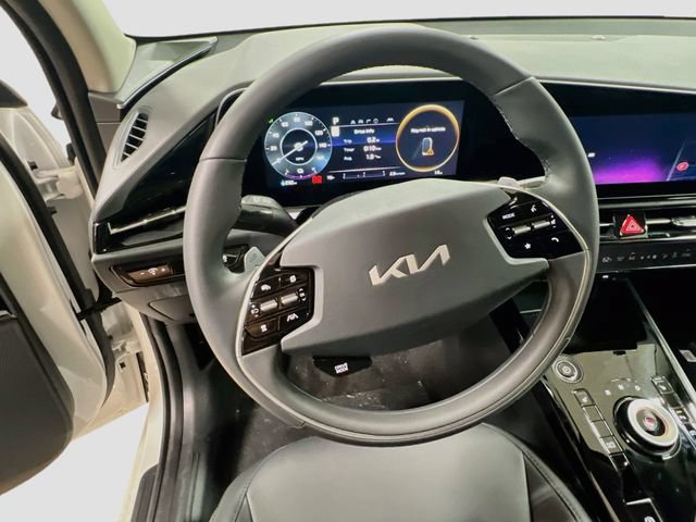 New 2026 Kia Niro Wind FWD image 11