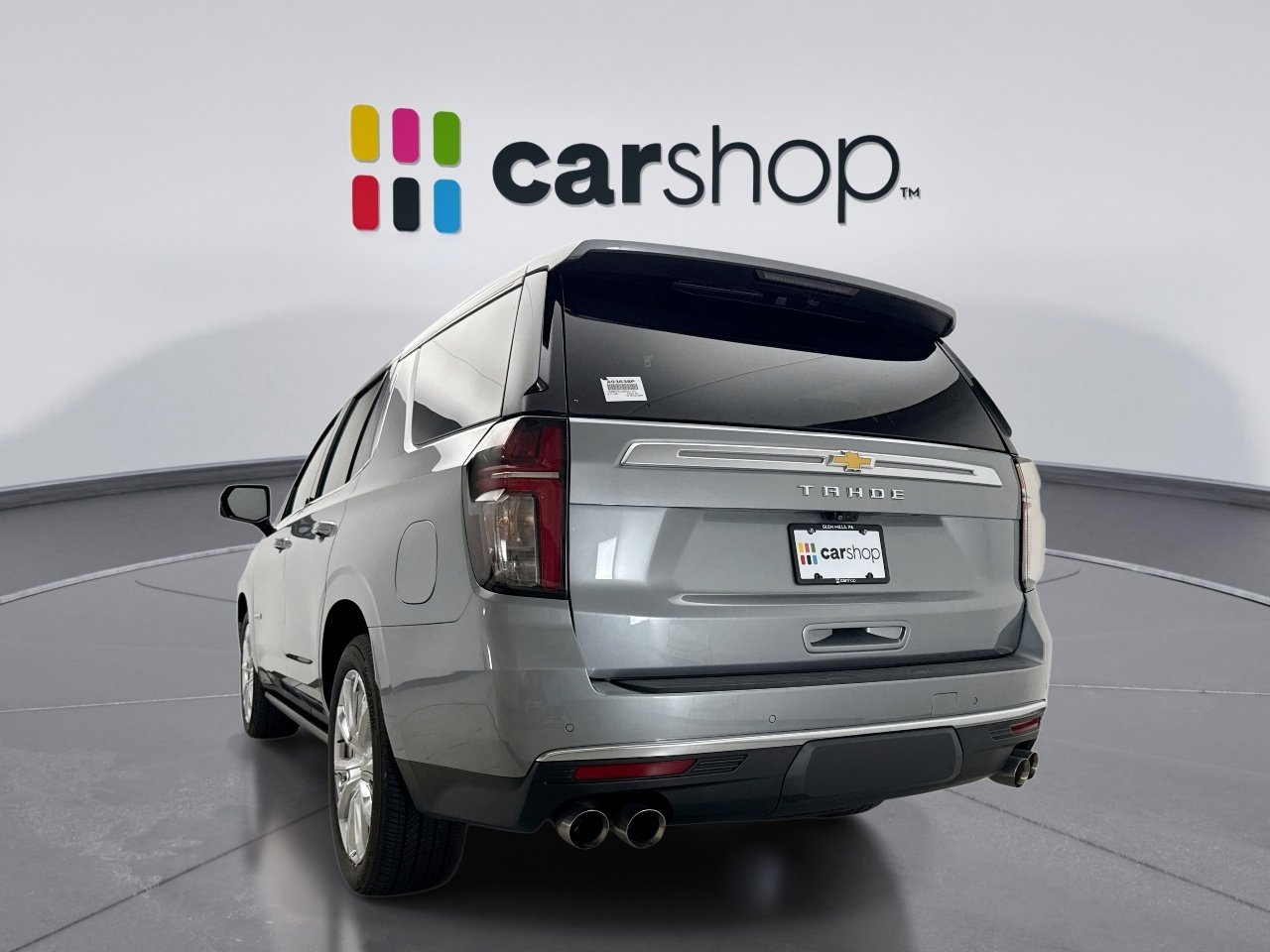 Used 2024 Chevrolet Tahoe High Country image 3