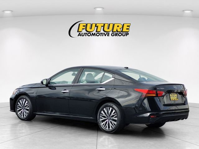 Certified 2023 Nissan Altima 2.5 SV image 7