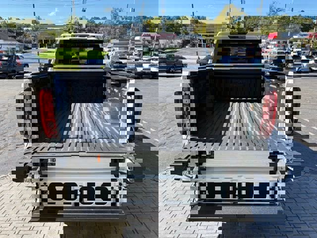 New 2025 GMC Sierra 2500 SLE image 11