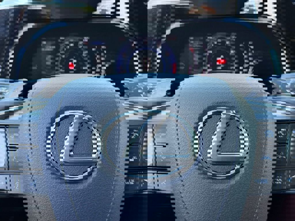 Used 2024 Lexus NX 250 FWD image 30