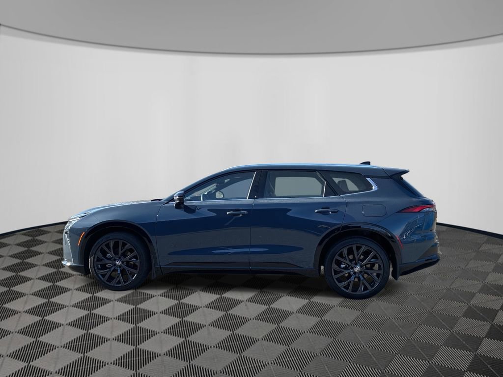 Used 2025 Toyota Crown Signia w/ Advanced Technology Package image 4