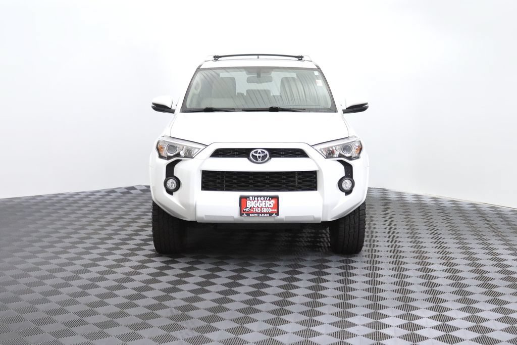 Used 2016 Toyota 4Runner SR5 Premium AWD/4WD image 2