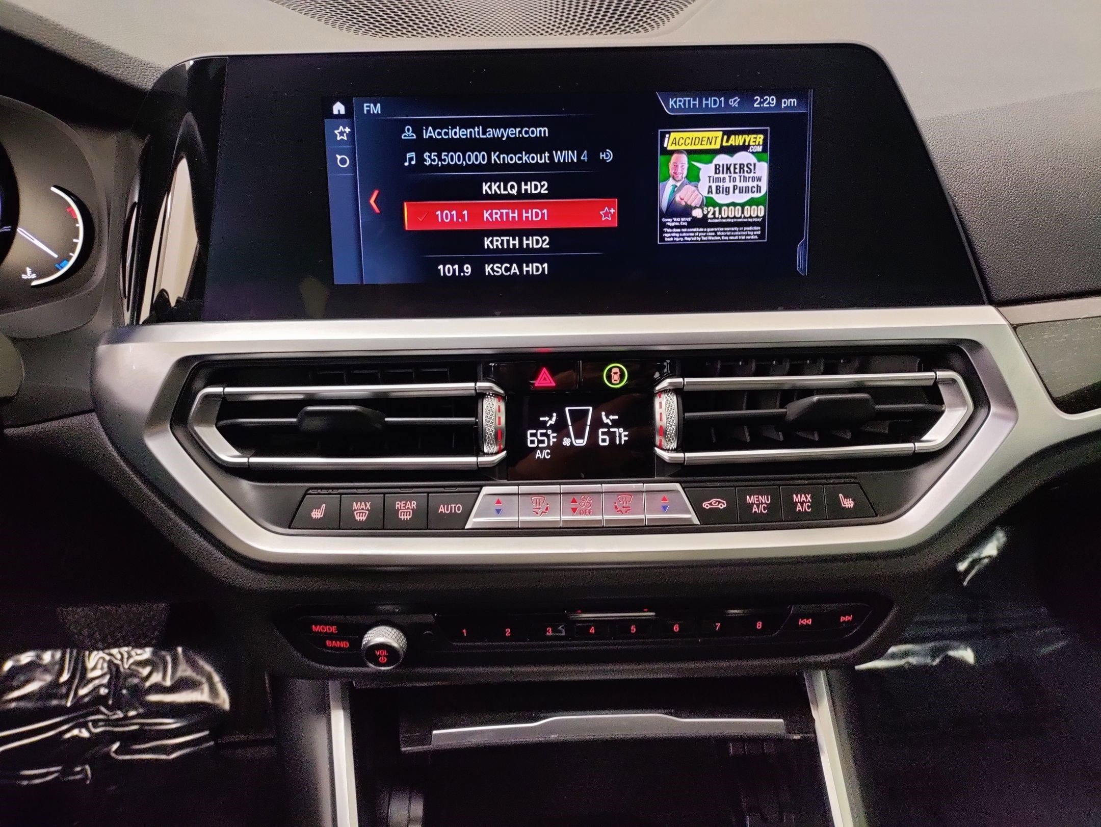 Used 2020 BMW 330i Sedan w/ Driving Assistance Package image 24