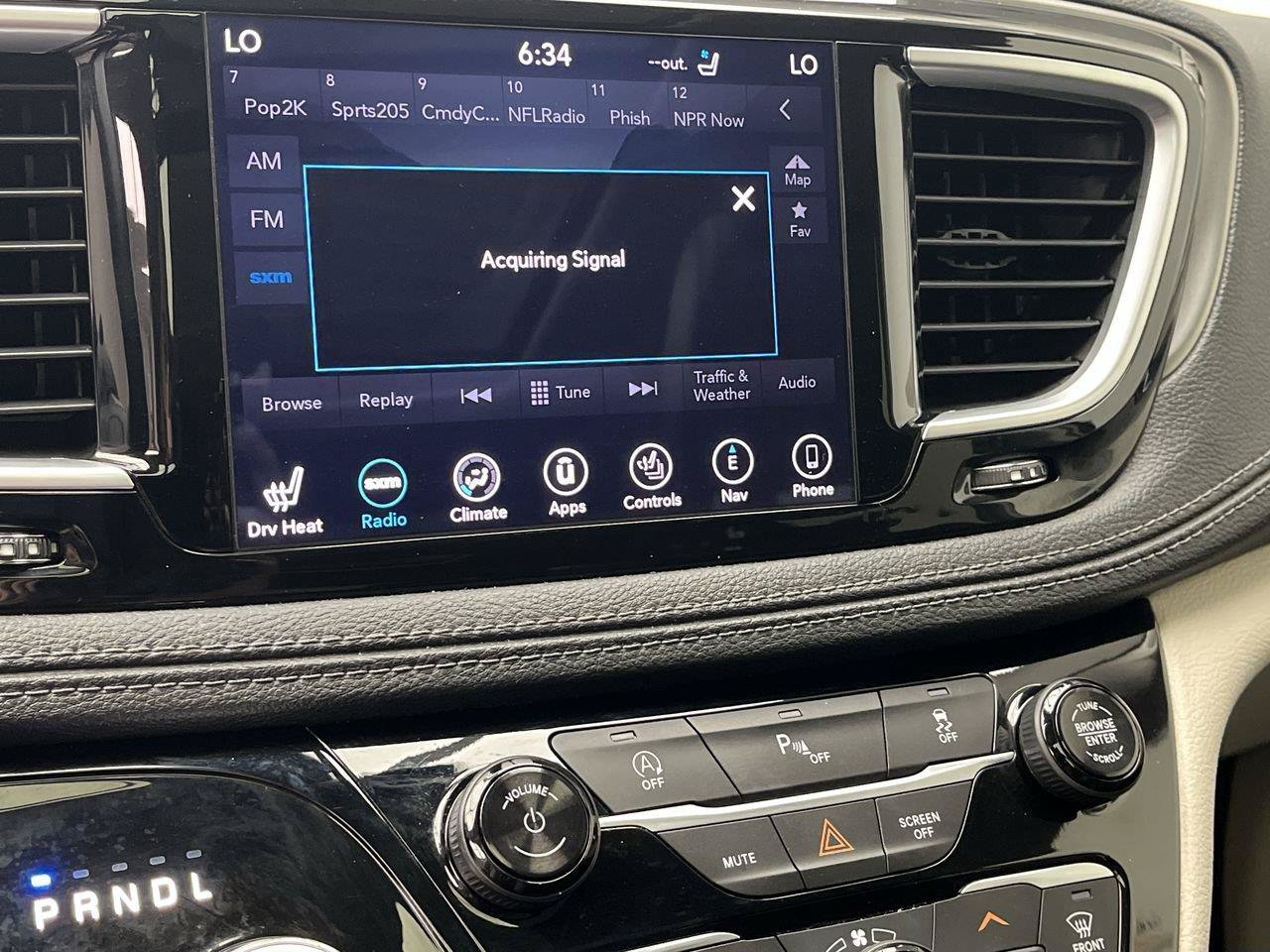 Used 2018 Chrysler Pacifica Limited FWD image 19