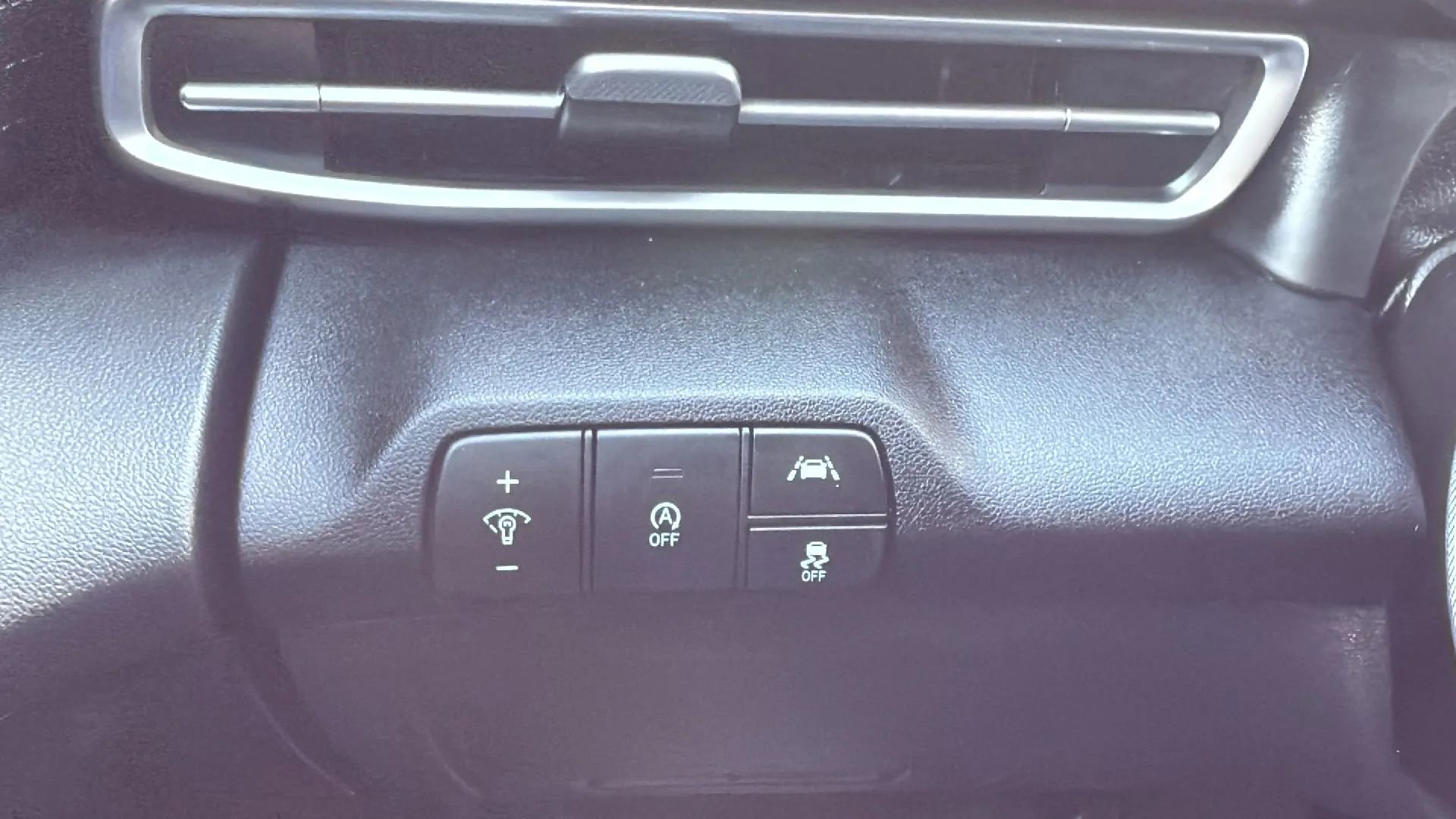 Used 2021 Hyundai Elantra SE image 15