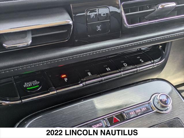 Certified 2022 Lincoln Nautilus FWD w/ Premium Package image 20