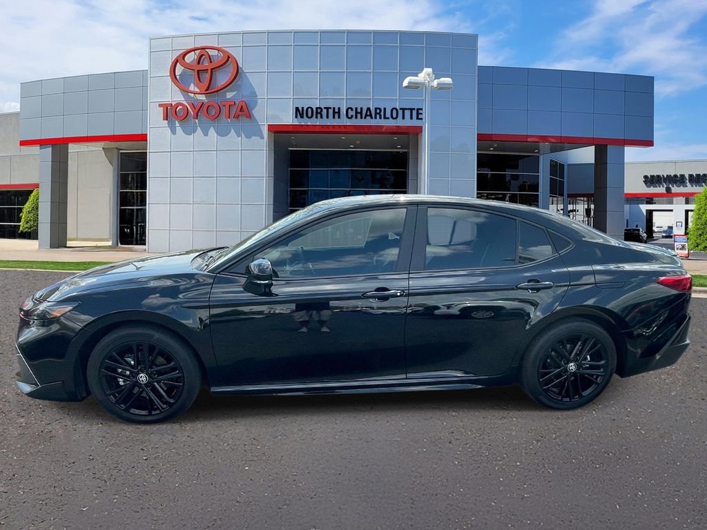 Used 2026 Toyota Camry SE w/ Convenience Package image 7