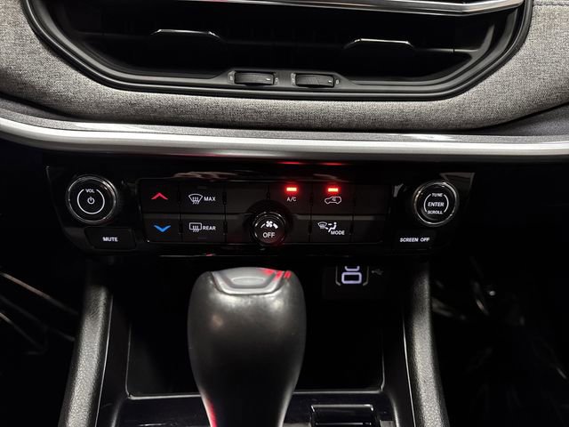 Used 2022 Jeep Compass Latitude image 17