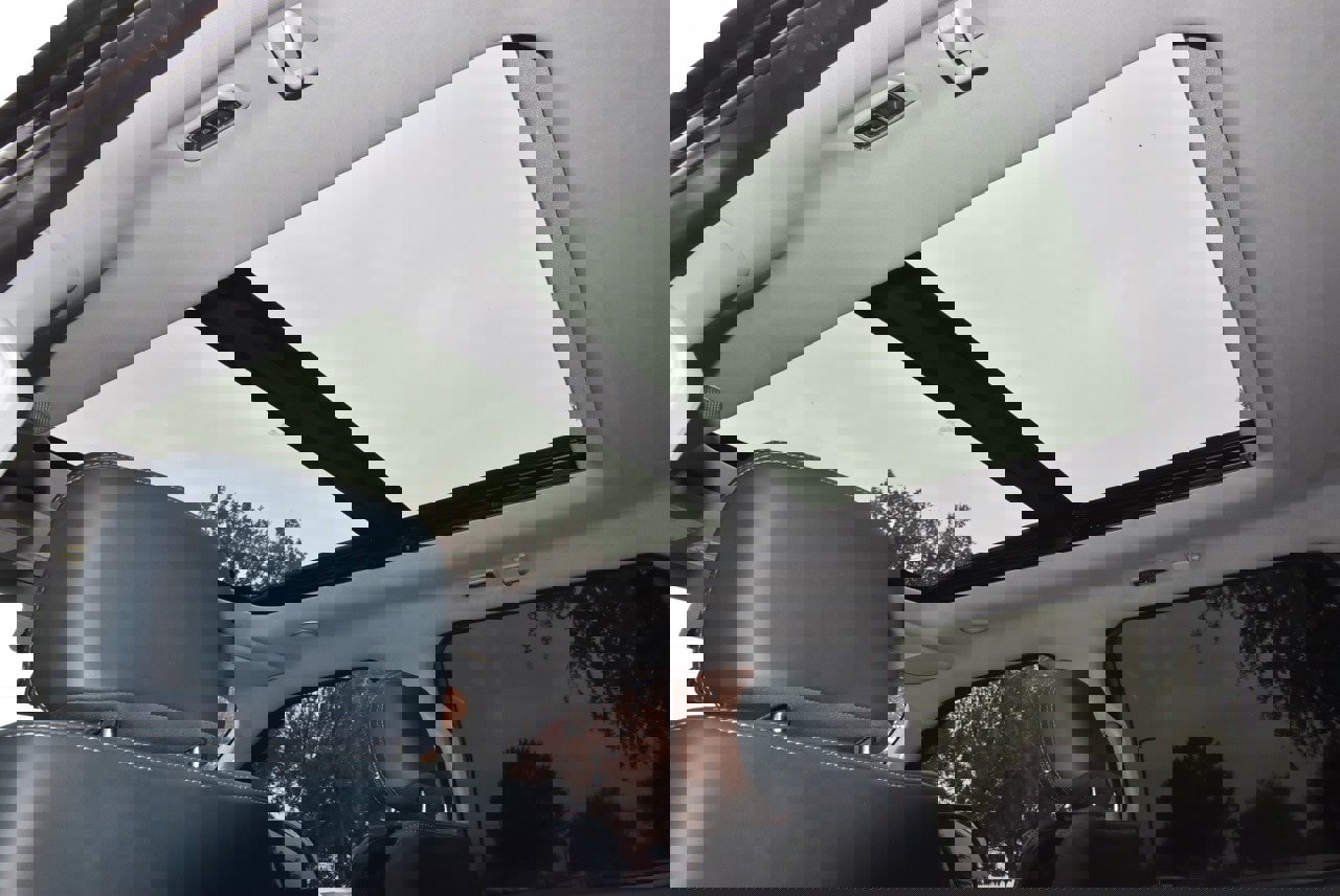 Used 2024 Ford F350 Limited image 35