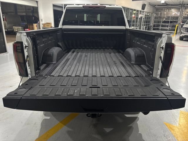 Used 2025 GMC Sierra 2500 AT4 image 25