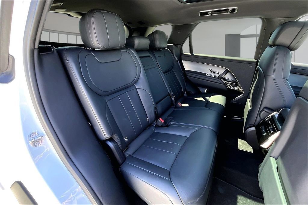 Certified 2025 Land Rover Range Rover Sport SE AWD/4WD image 23