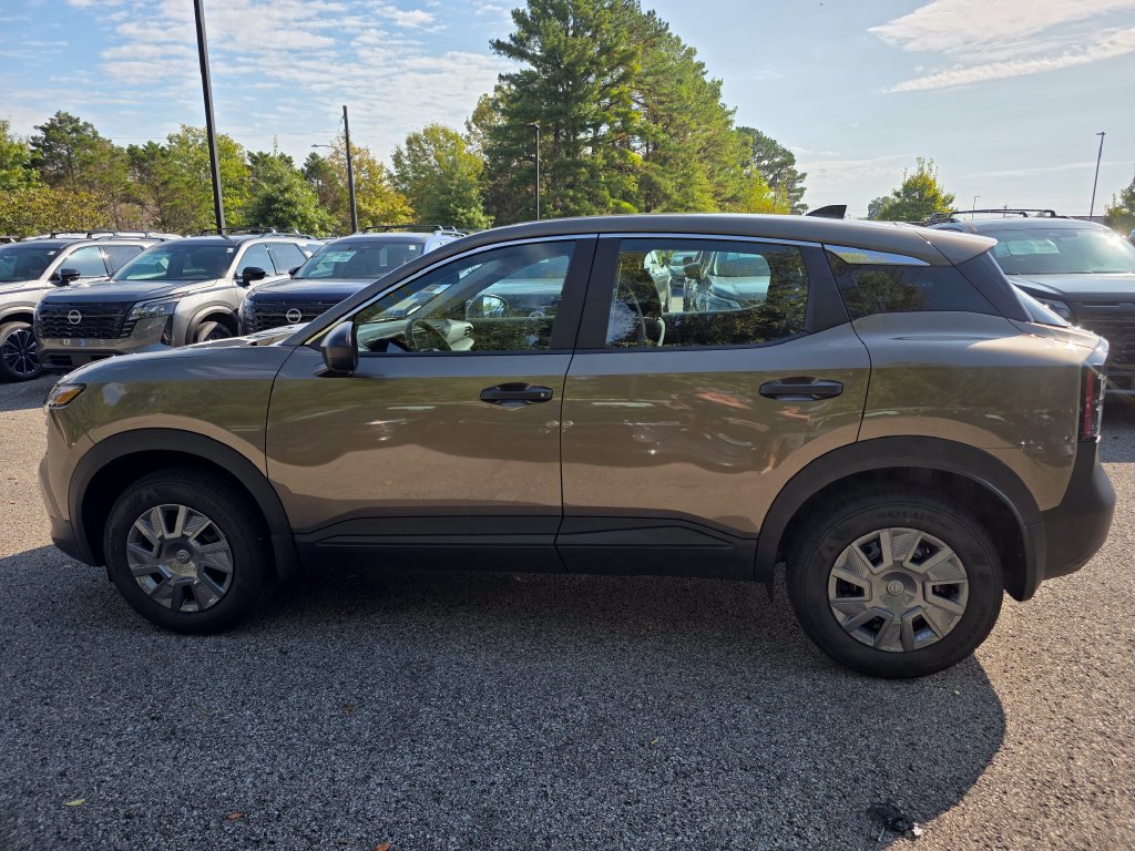 New 2027 Nissan Kicks S FWD image 7