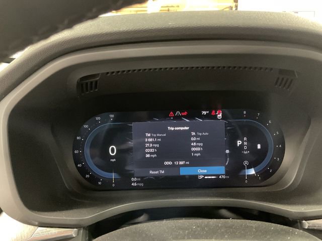 Used 2025 Volvo XC60 B5 Plus AWD/4WD image 13