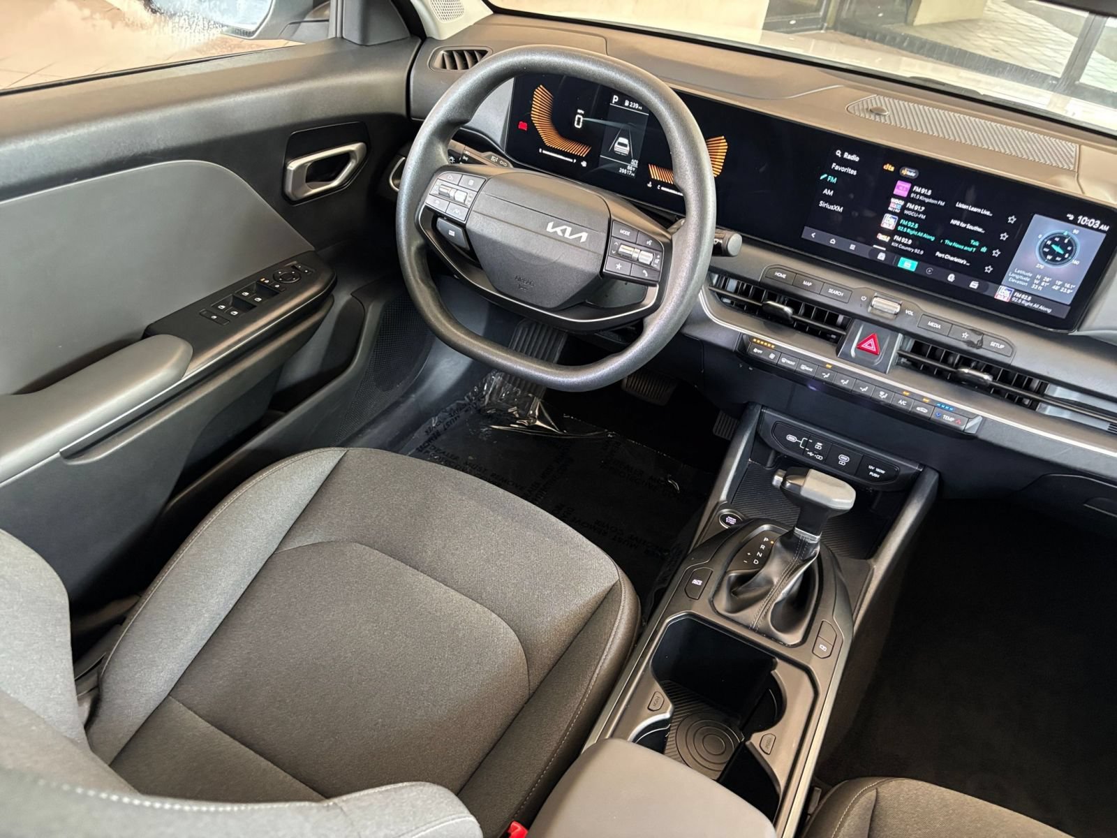 Used 2025 Kia K4 FWD image 32