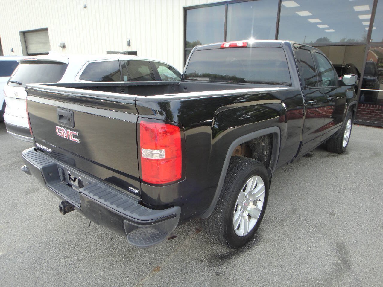 Used 2019 GMC Sierra 1500 Limited w/ Elevation Edition AWD/4WD image 6