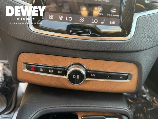 Used 2023 Volvo XC90 T8 Plus w/ Protection Package Premier AWD/4WD image 22